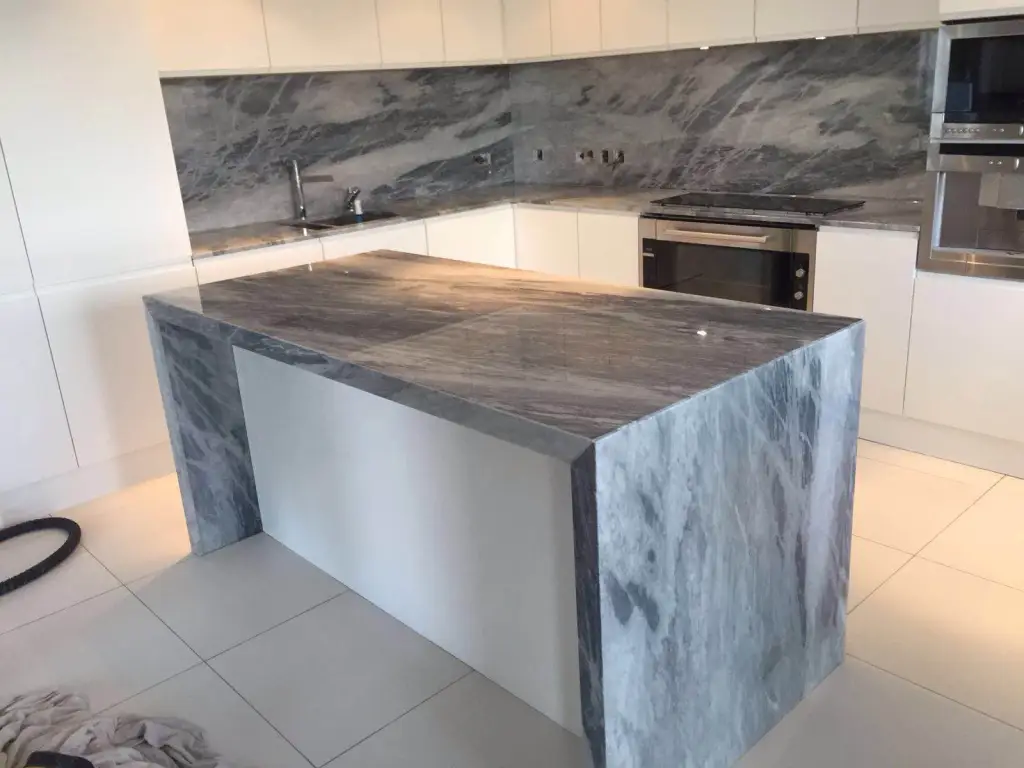 Cambridge+Quartz+Worktops
