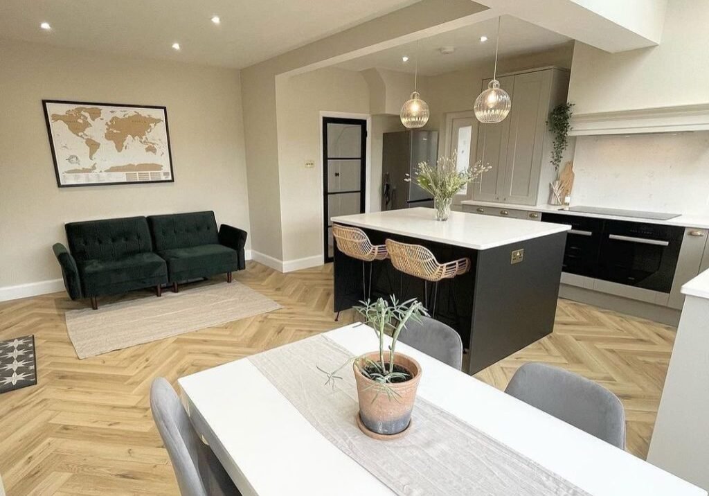Ealing+Kitchen+Quartz+Worktops