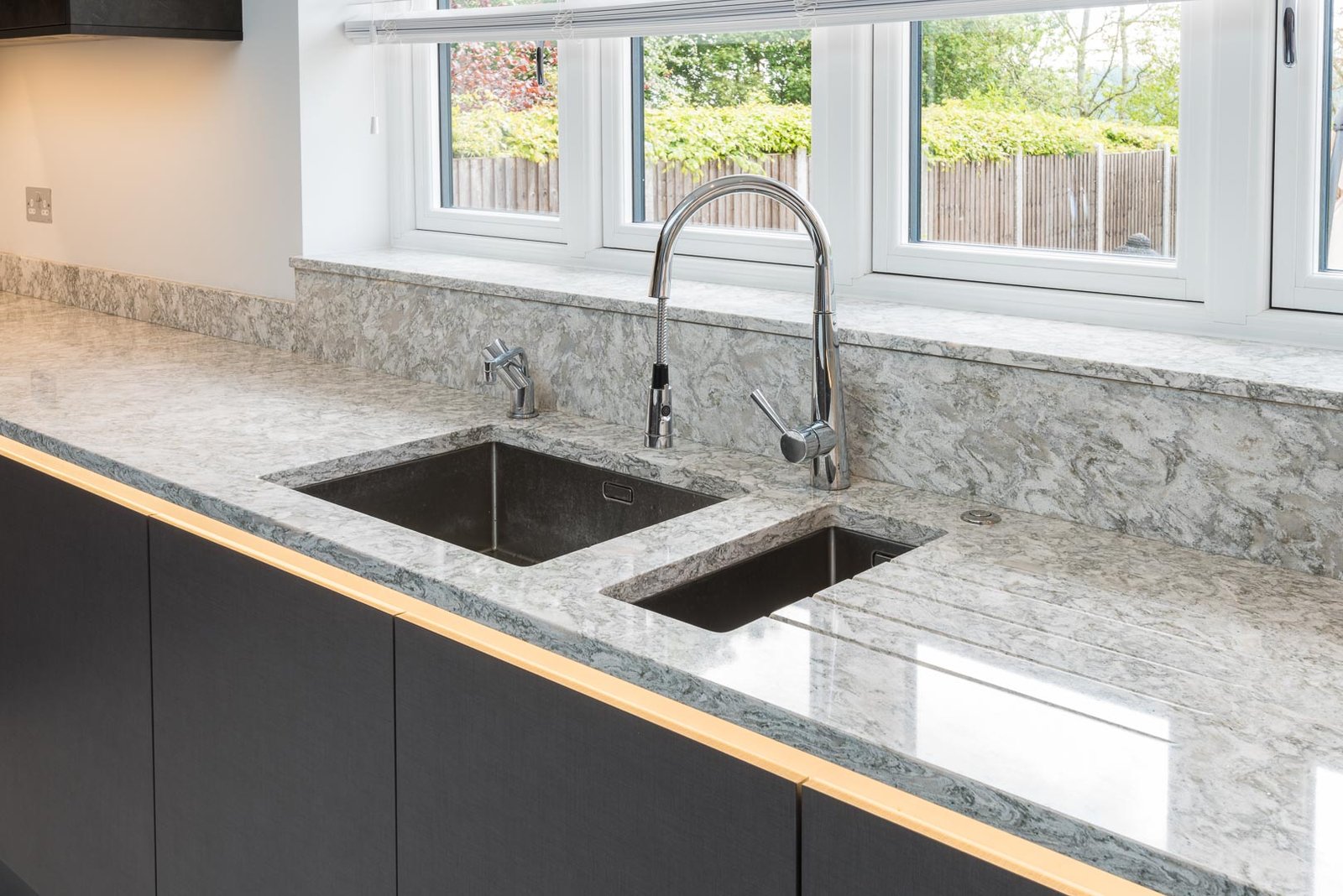 Why+Use+Slough+Quartz+Worktops+Company