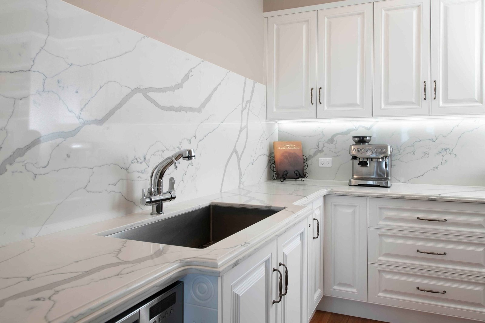 Top Quality Carrara Kitchen Worktops
