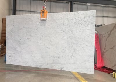 1724840146 CARRARA POLISHED HONED NTL8830